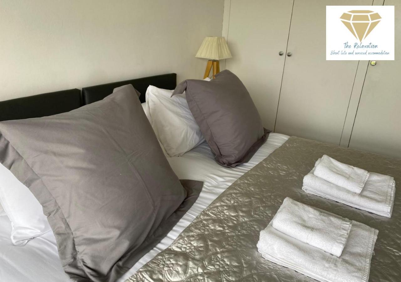 2 Bed Apartment-5 Guests - Business-Relocation-Parking - The Brighton Short Stay & Serviced Apartments Ngoại thất bức ảnh