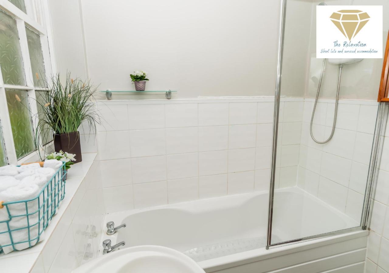 2 Bed Apartment-5 Guests - Business-Relocation-Parking - The Brighton Short Stay & Serviced Apartments Ngoại thất bức ảnh