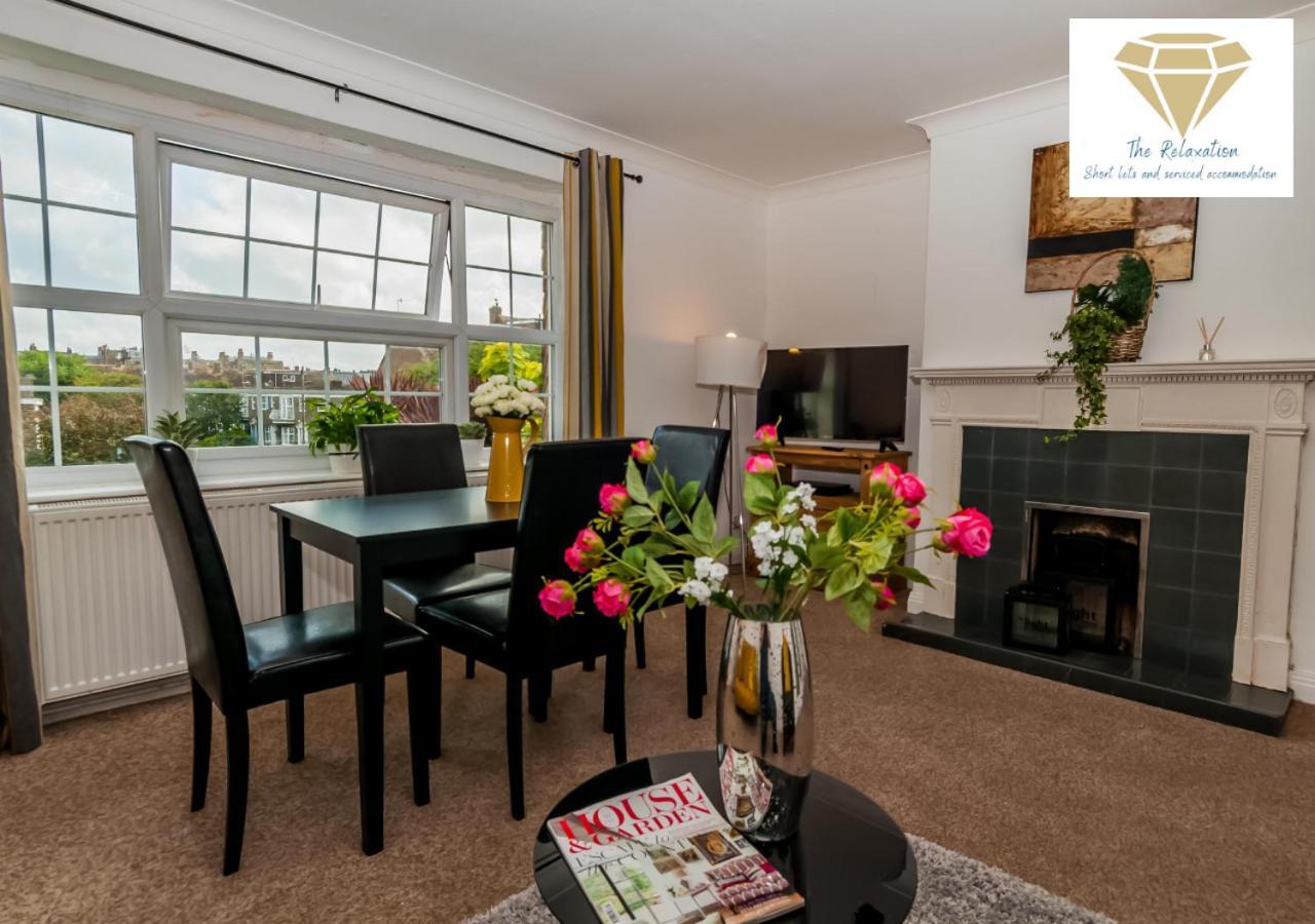 2 Bed Apartment-5 Guests - Business-Relocation-Parking - The Brighton Short Stay & Serviced Apartments Ngoại thất bức ảnh