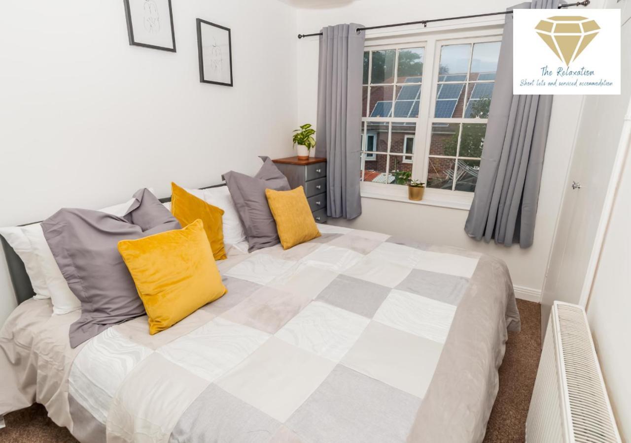 2 Bed Apartment-5 Guests - Business-Relocation-Parking - The Brighton Short Stay & Serviced Apartments Ngoại thất bức ảnh